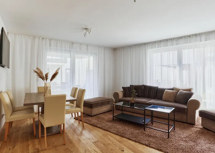 Aparthotel Symphony - Garden, Terrace And Grill 4*
