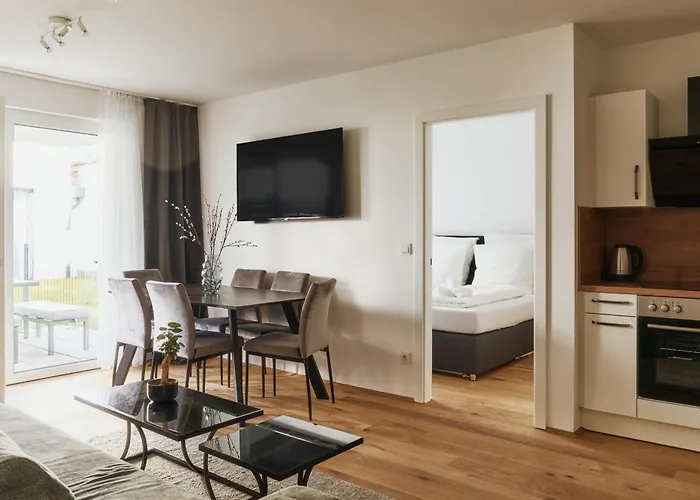 Aparthotel Symphony - Garden, Terrace And Grill